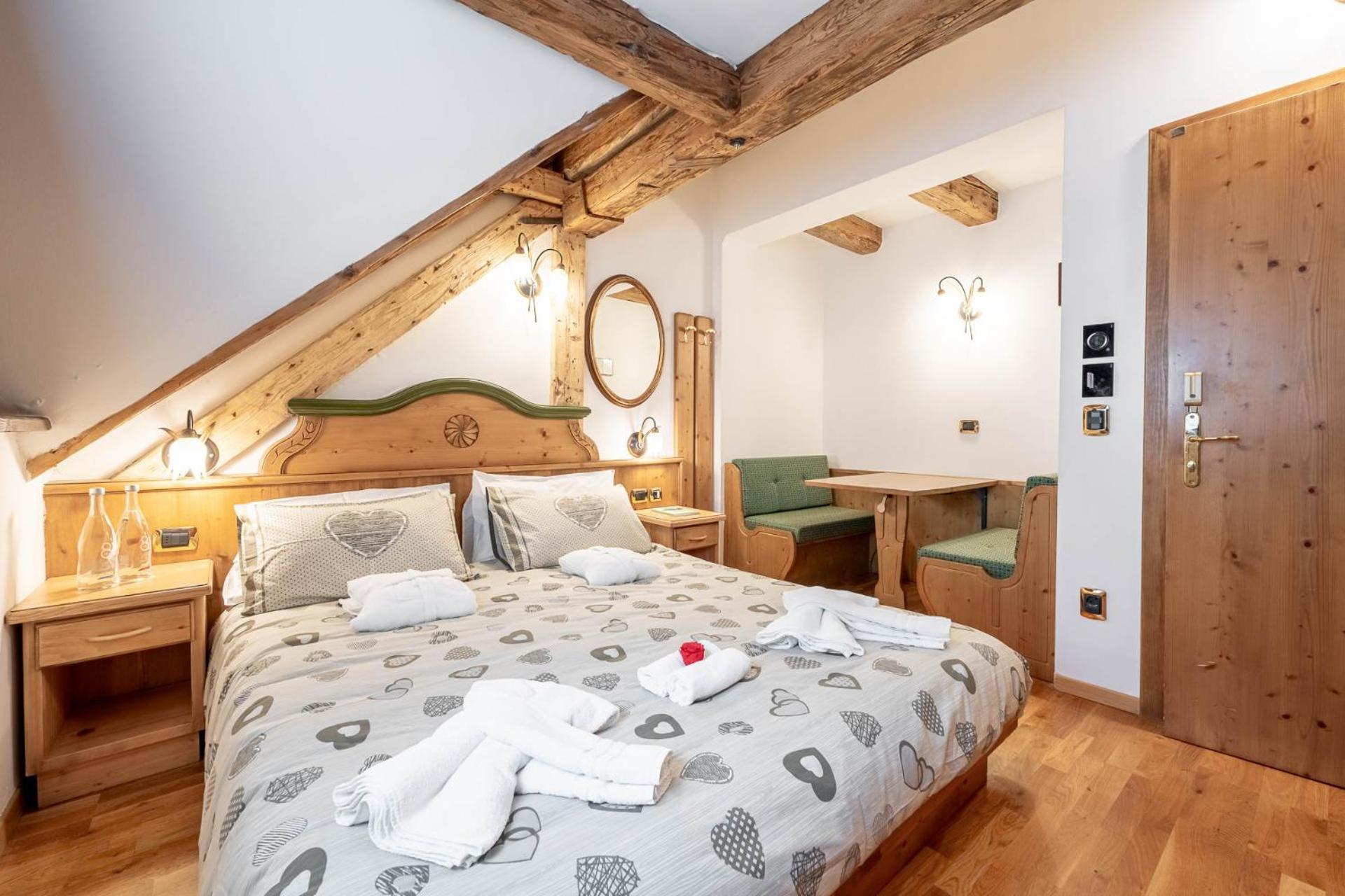 Hotel Dolomiti Schloss Canazei Eksteriør bilde