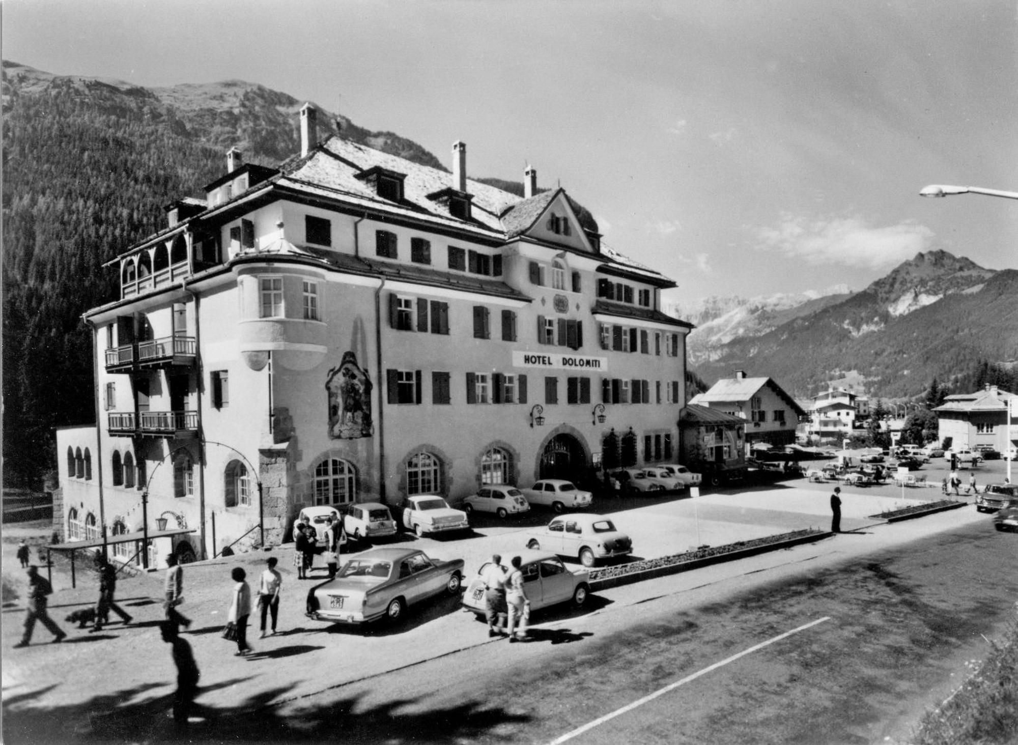 Hotel Dolomiti Schloss Canazei Eksteriør bilde