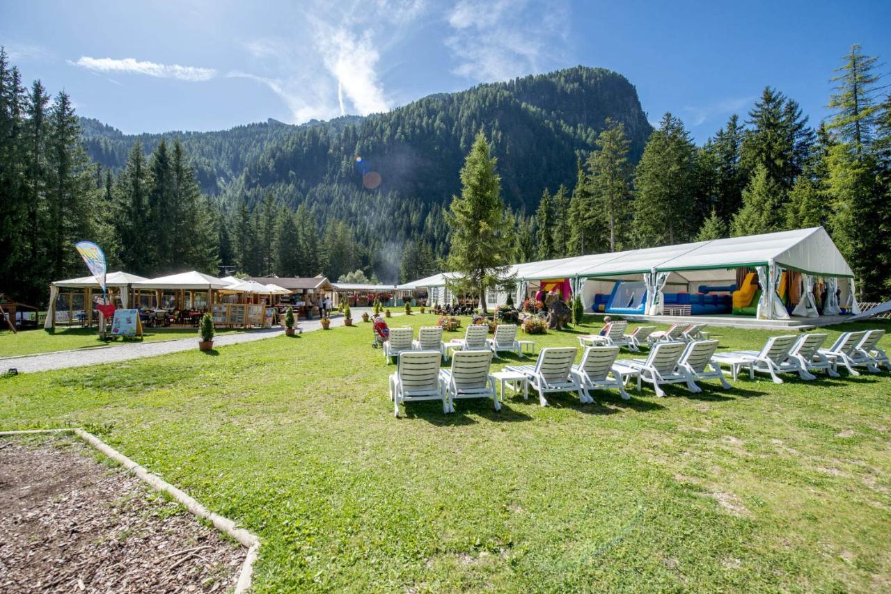 Hotel Dolomiti Schloss Canazei Eksteriør bilde